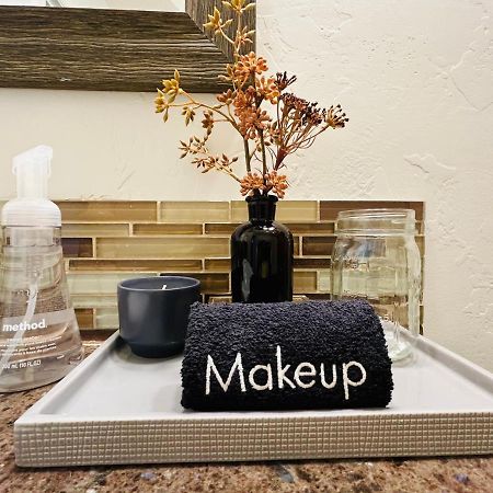 Home Sweet Idahome, Feels Like Home With All The Decor You Wish You Could Afford King Bed In Master, Fully Fenced Dog Friendly Yard, A Few Blocks From Bsu And Downtown Boise, Your Perfect Stay! 외부 사진