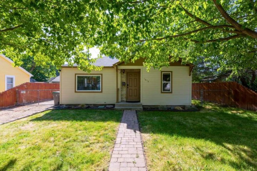 Home Sweet Idahome, Feels Like Home With All The Decor You Wish You Could Afford King Bed In Master, Fully Fenced Dog Friendly Yard, A Few Blocks From Bsu And Downtown Boise, Your Perfect Stay! 외부 사진