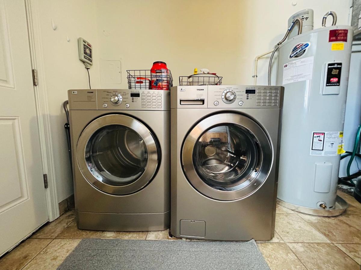 Home Sweet Idahome, Feels Like Home With All The Decor You Wish You Could Afford King Bed In Master, Fully Fenced Dog Friendly Yard, A Few Blocks From Bsu And Downtown Boise, Your Perfect Stay! 외부 사진