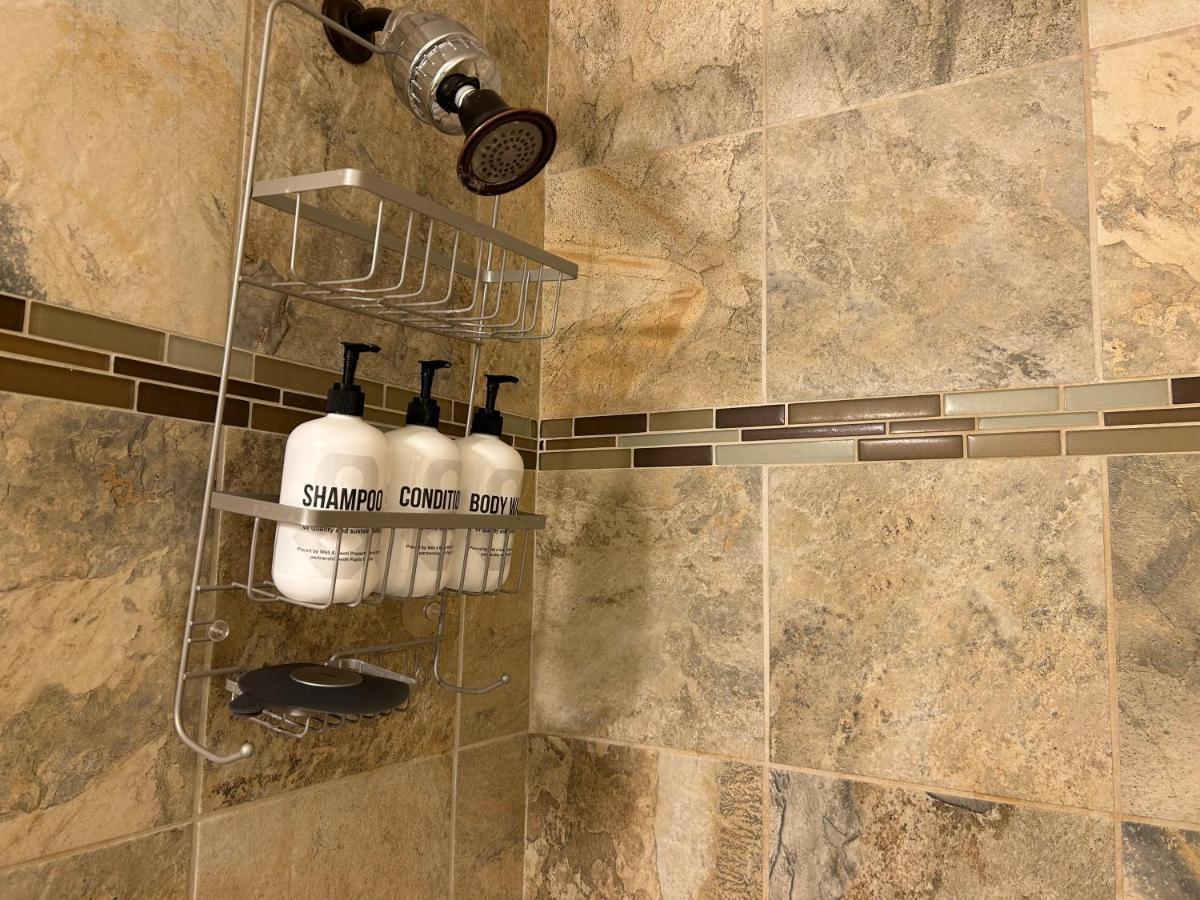 Home Sweet Idahome, Feels Like Home With All The Decor You Wish You Could Afford King Bed In Master, Fully Fenced Dog Friendly Yard, A Few Blocks From Bsu And Downtown Boise, Your Perfect Stay! 외부 사진